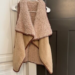 Pink Lily Sherpa Vest - Brown and Tan